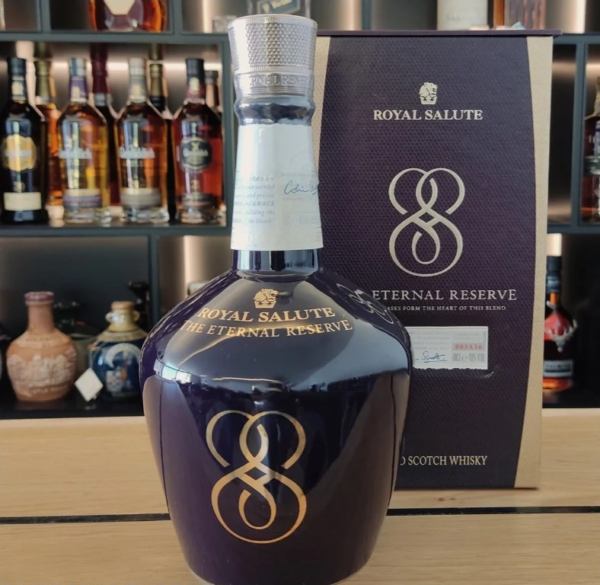 Royal Salute 21 Years The Eternal Reserve ของมันต้องมี! ✔️