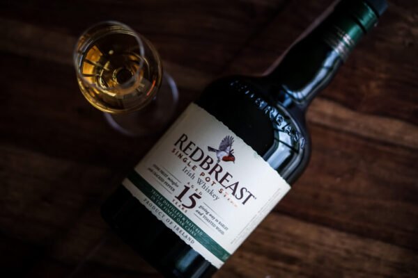 สิทธิพิเศษสำหรับผู้ที่ชื่นชอบ Redbreast 15Year ✨