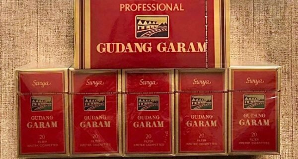 บุหรี่หวาน Gudang Garam Surya (20มวน) กล่อง