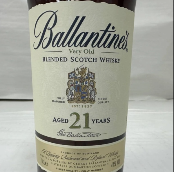 Ballantine’s 21Year อยากได้ต้องจัด🛒