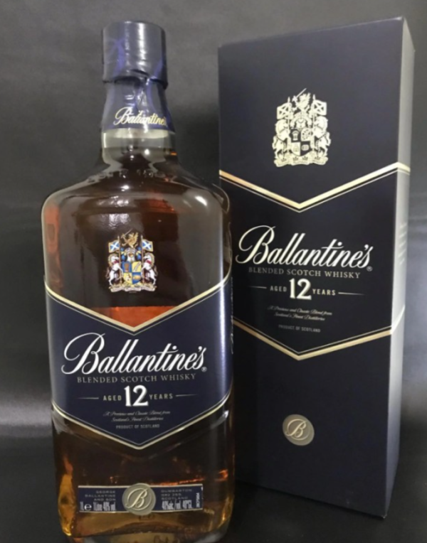 Ballantine 12Year ทักมาเลย! 📩