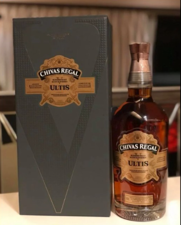 Chivas Regal Ultis ต้องโดนแล้วป่ะ Chivas Regal Ultis ของมันต้องมี!