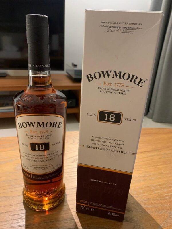 Bowmore 18 Year Islay Single Malt Scotch Whisky - Image 8