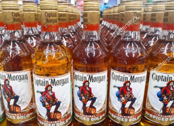 เครื่องดื่ม Captain Morgan Gold 🥃,