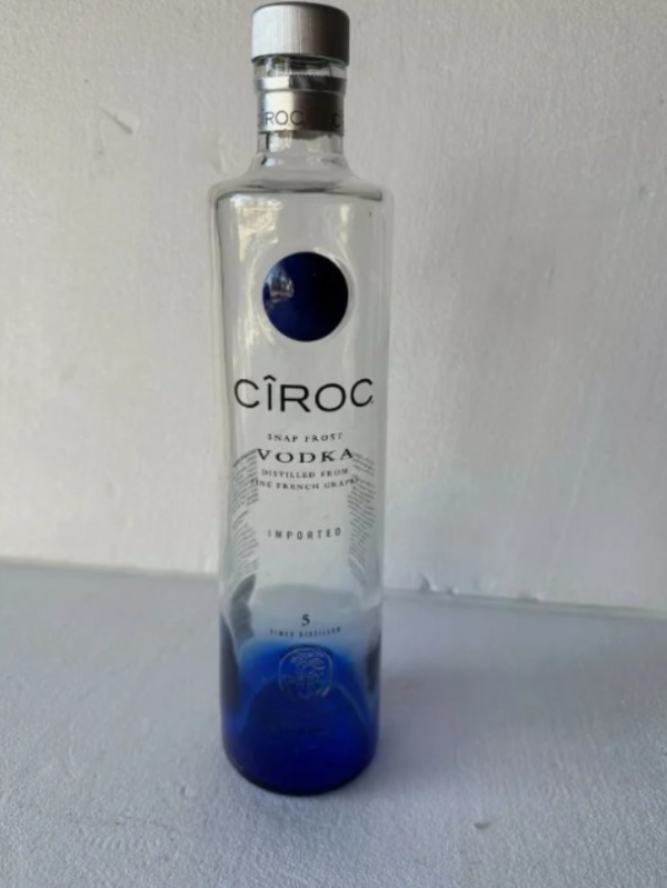 Ciroc Vodka สอบถามเพิ่มเติมได้ตลอดเวลา