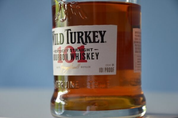 สั่งซื้อ Wild Turkey 101 Proof ได้ง่าย ๆ