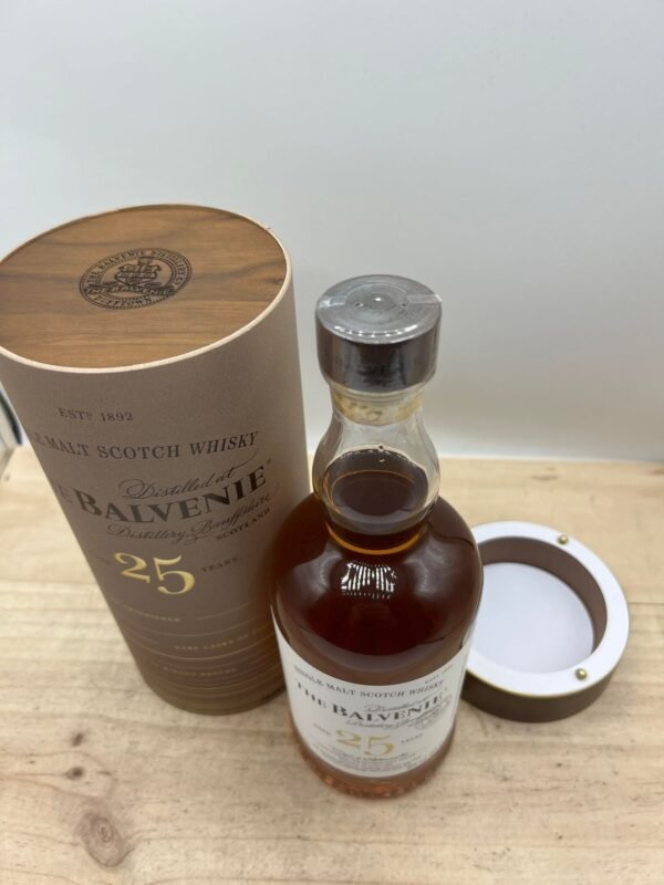 The Balvenie 25 Year Old Single Malt Scotch Whisky รีวิวจากผู้ใช้จริง ⭐