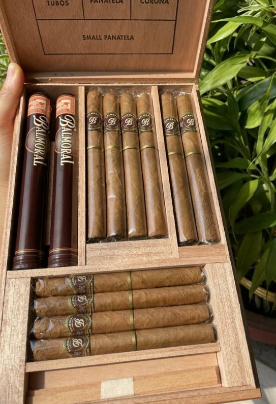 Balmoral Dominican Collection 12 Cigars ราคาสุดพิเศษเฉพาะคุณ