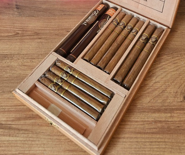 Balmoral Dominican Collection 12 Cigars ทั่วประเทศ