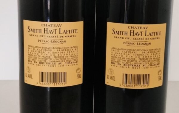 Château Smith Haut Lafitte Pessac Léognan Grand Cru Classé 2017 - Image 2