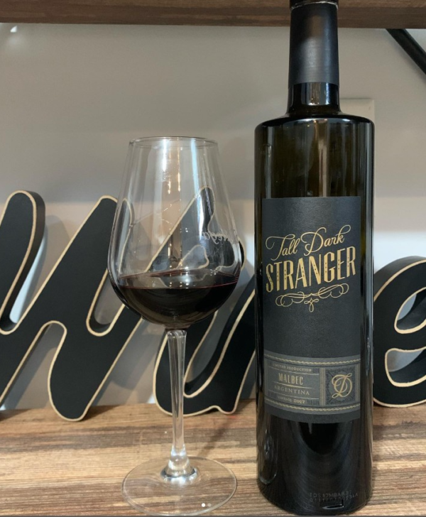 Tall Dark Wines Malbec Strangerพร้อมส่งทันที 🚚