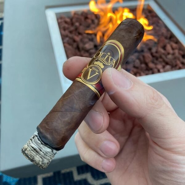 Oliva Serie V Double Robusto 5x54 (24มวน) - Image 11