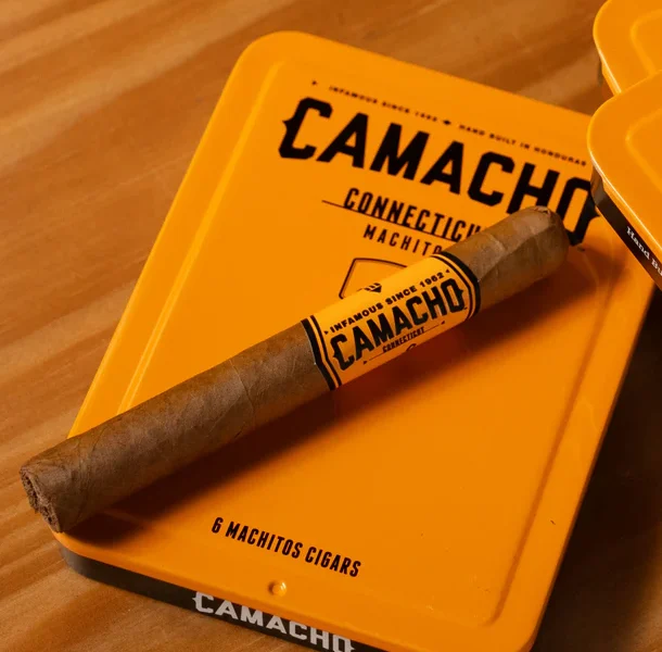 Camacho Connecticut Robusto Tubo (5 x 50)ราคาสุดพิเศษ